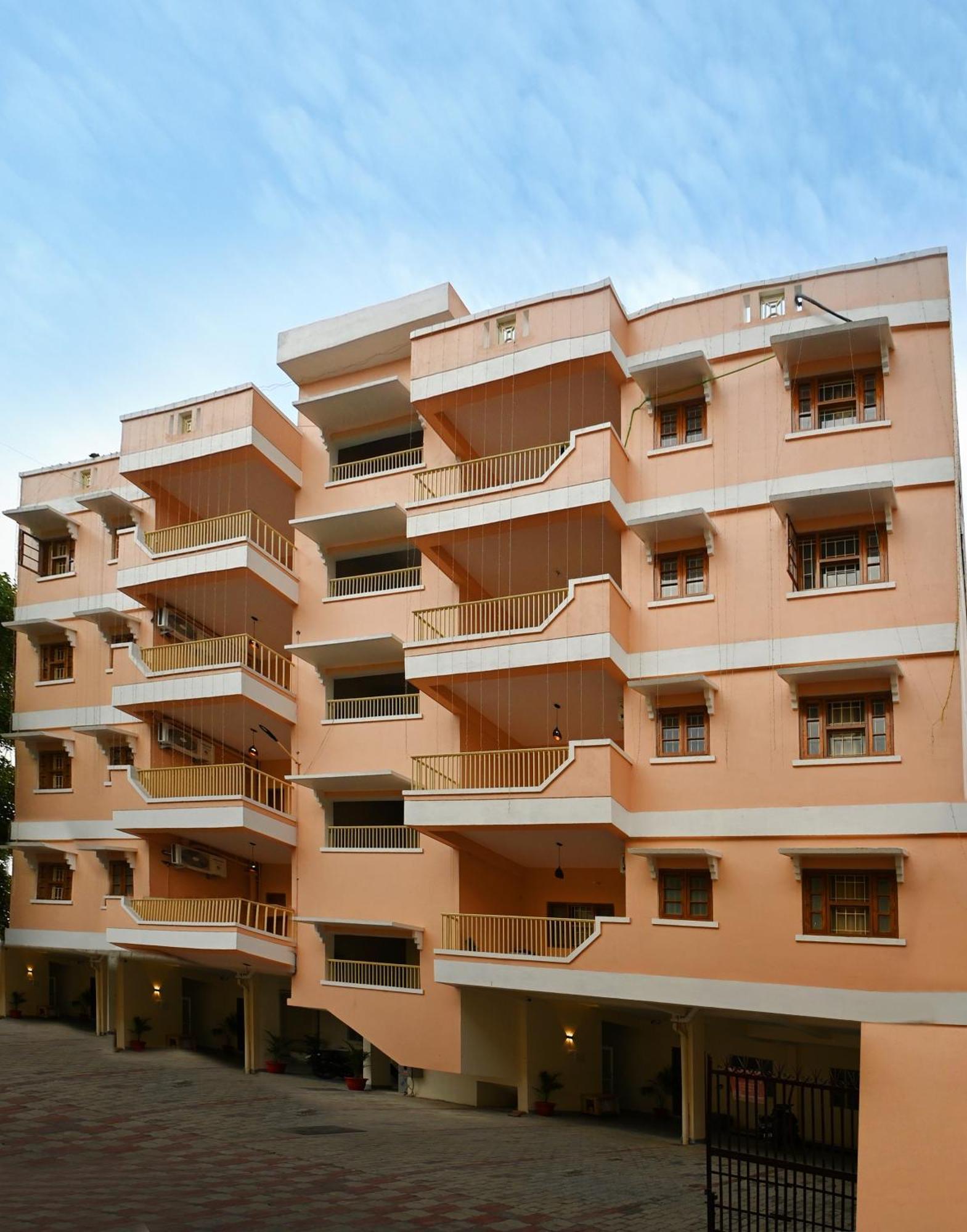 Zoomstay - 3Bhk Apartments バラナシ エクステリア 写真