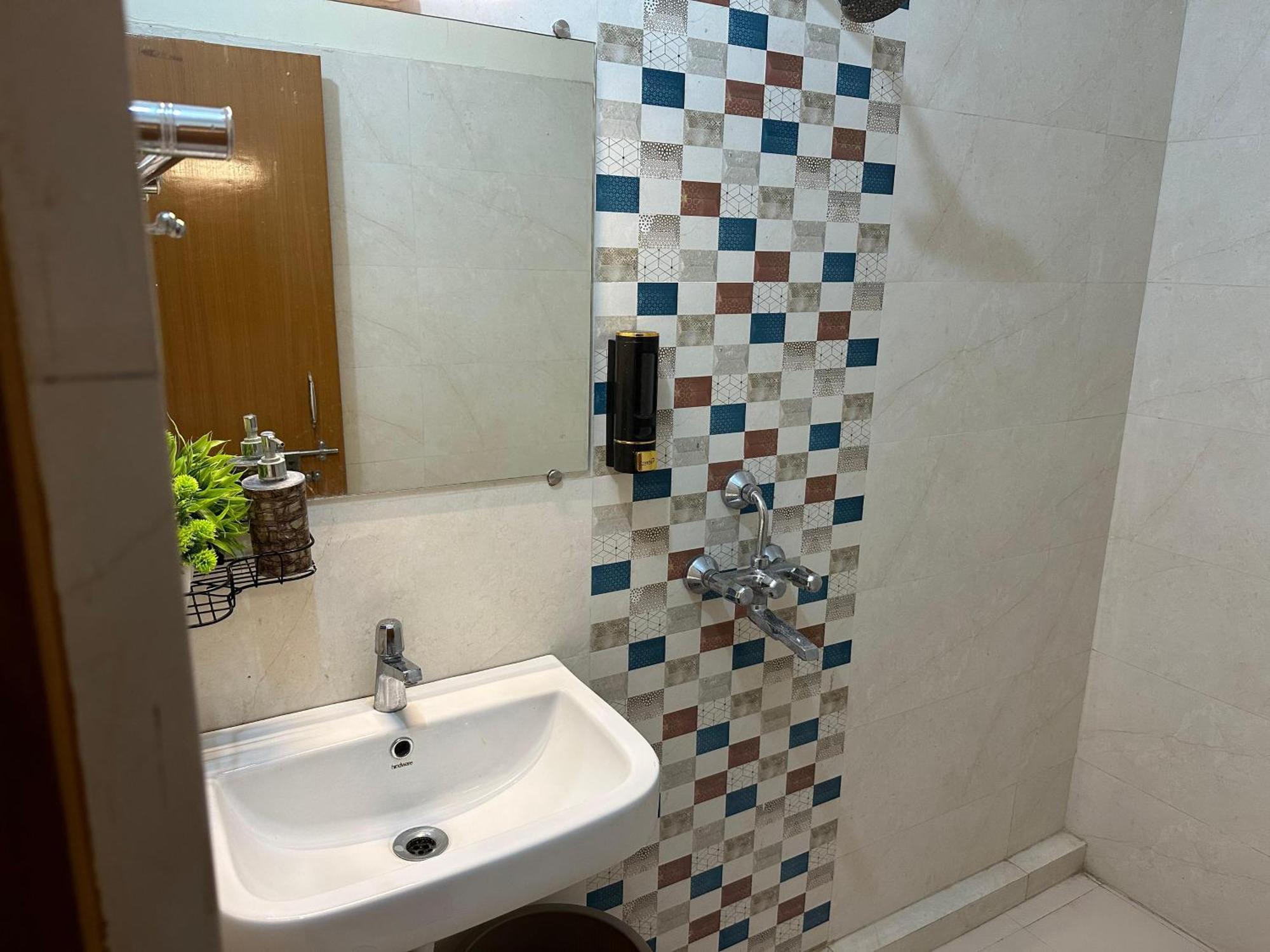 Zoomstay - 3Bhk Apartments バラナシ エクステリア 写真