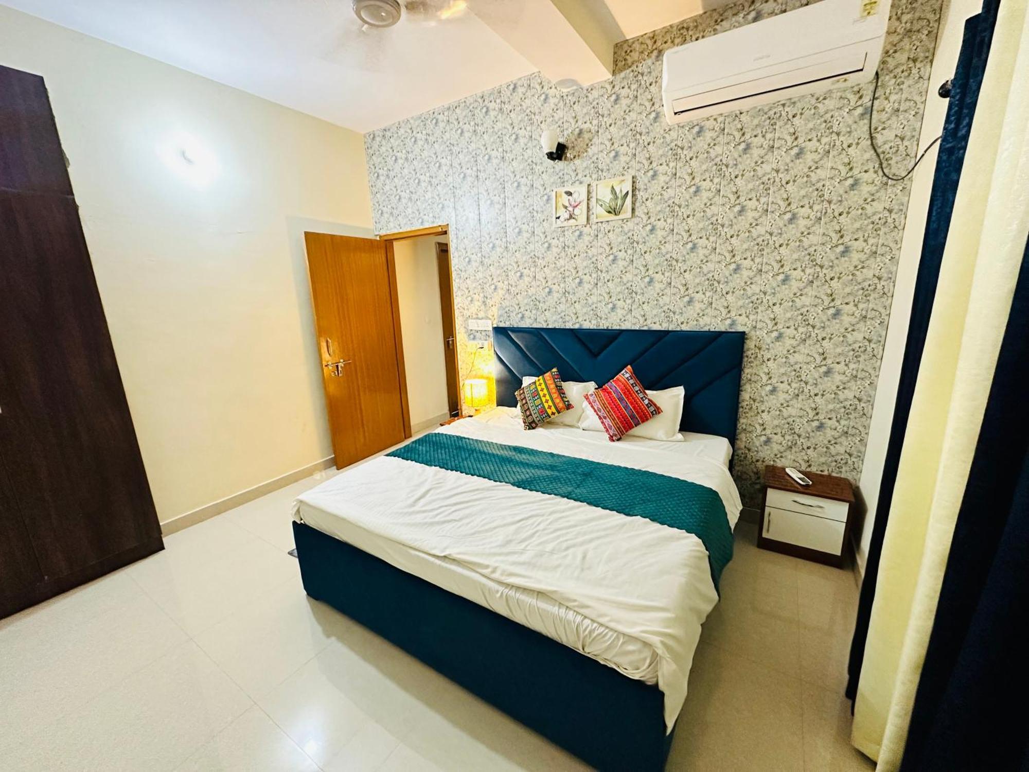 Zoomstay - 3Bhk Apartments バラナシ エクステリア 写真